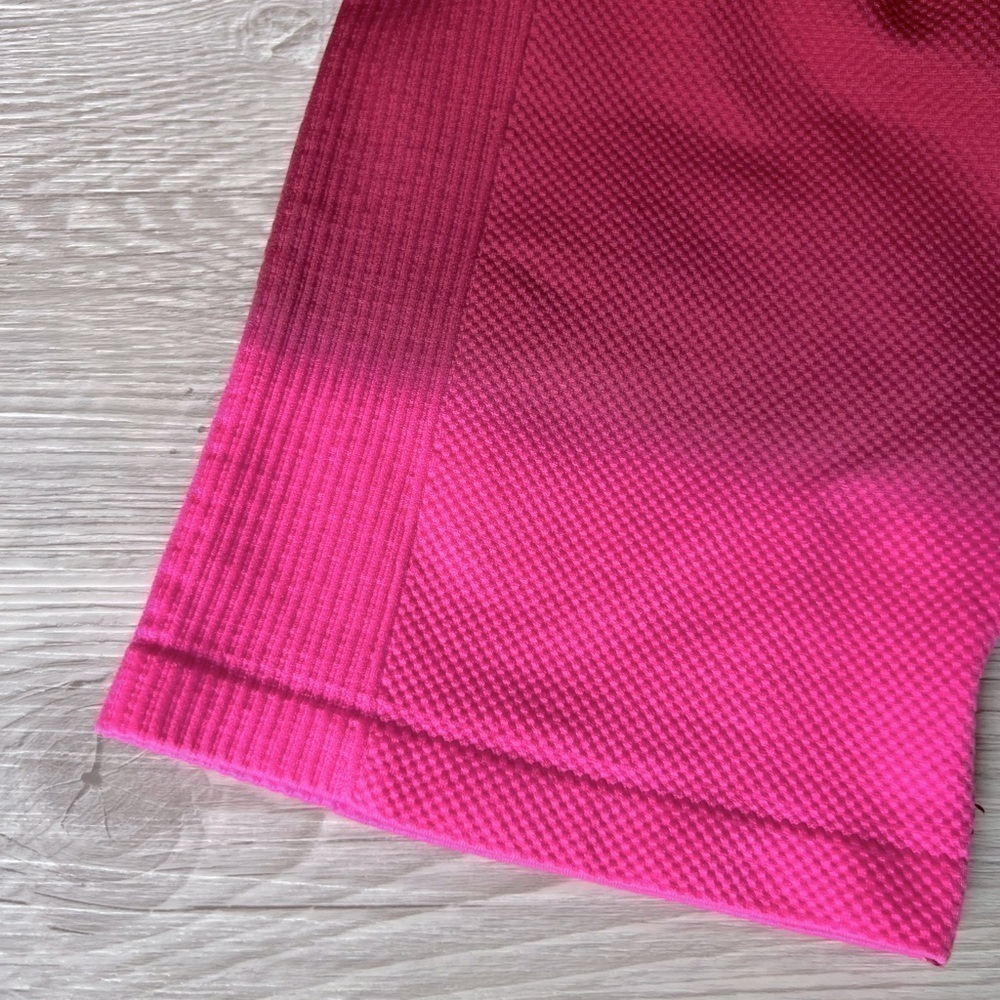 VS PINK ribbed red pink ombre bike shorts size M - Picture 13 of 15